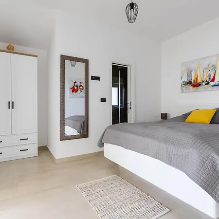 Semesterbostad Beyla By Interhome *