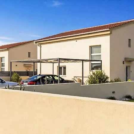 Beyla By Interhome Vrsi